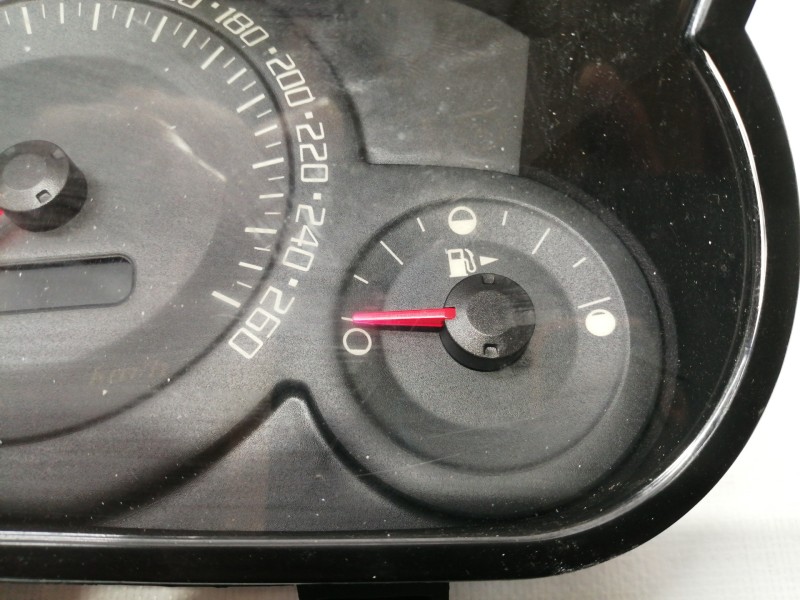 Recambio de cuadro instrumentos para cadillac cts 3.2 elegance referencia OEM IAM 25751850 40015093 / 3024008779 GMX320 / GTM265