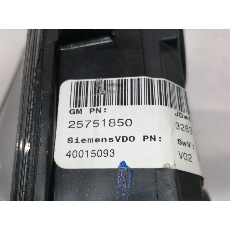 Recambio de cuadro instrumentos para cadillac cts 3.2 elegance referencia OEM IAM 25751850 40015093 / 3024008779 GMX320 / GTM265