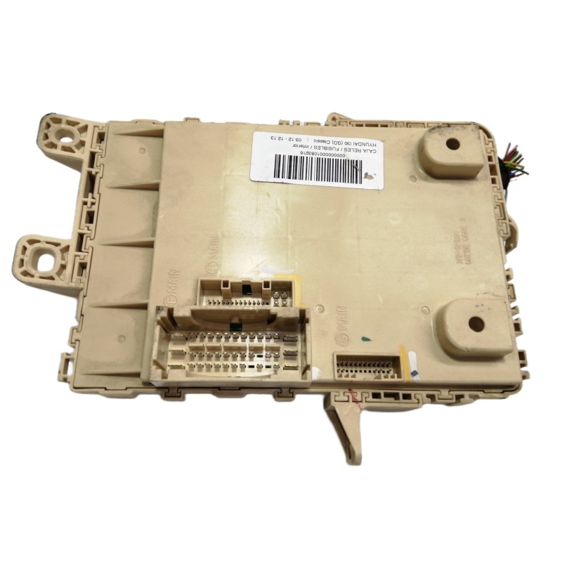 Recambio de caja reles / fusibles para hyundai i30 (gd) classic referencia OEM IAM 91950A6021  