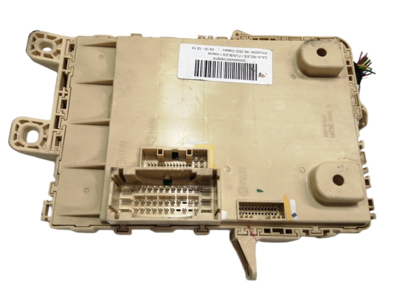 Recambio de caja reles / fusibles para hyundai i30 (gd) classic referencia OEM IAM 91950A6021  