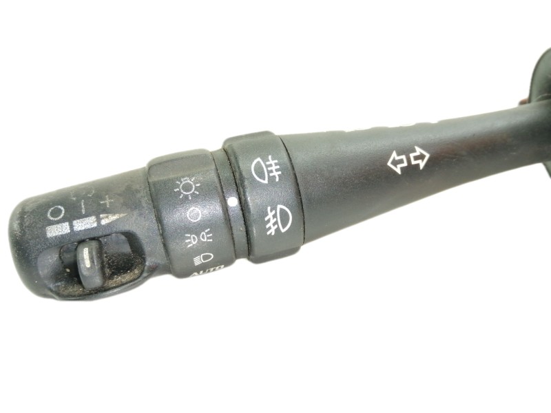 Recambio de mando intermitentes para cadillac cts 3.2 elegance referencia OEM IAM 25743473  