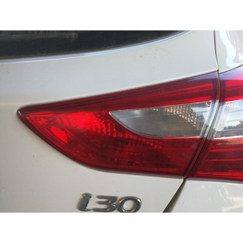 Recambio de piloto trasero derecho interior para hyundai i30 (gd) classic referencia OEM IAM 120811C  