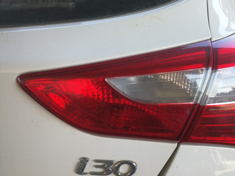 Recambio de piloto trasero derecho interior para hyundai i30 (gd) classic referencia OEM IAM 120811C  