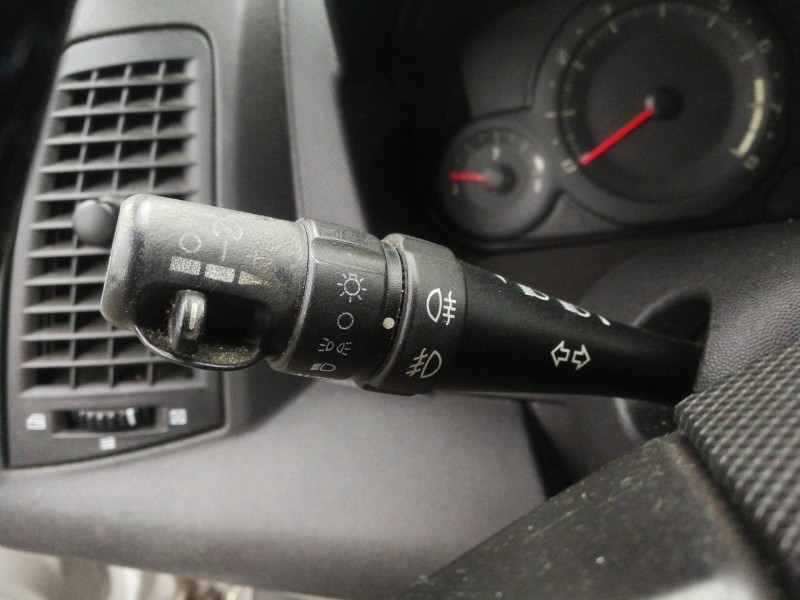 Recambio de mando intermitentes para cadillac cts 3.2 elegance referencia OEM IAM 25743473  