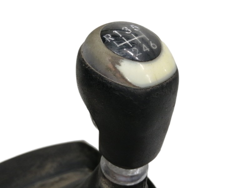 Recambio de palanca cambio para hyundai i30 (gd) classic referencia OEM IAM 84650A6000  
