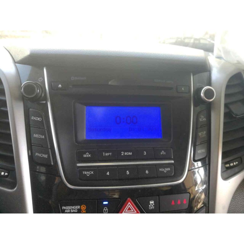 Recambio de sistema audio / radio cd para hyundai i30 (gd) classic referencia OEM IAM 96170A6210GU AC110A6EE 