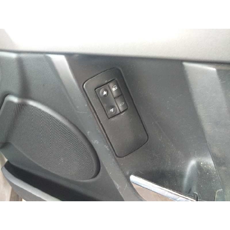 Recambio de mando elevalunas delantero derecho para opel vectra c berlina club referencia OEM IAM 09185958  