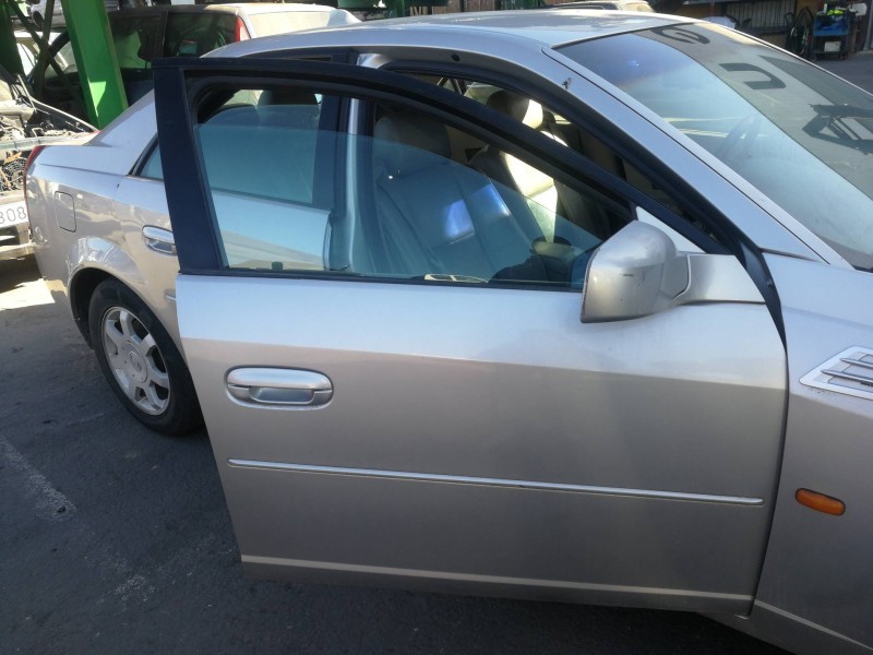 Recambio de puerta delantera derecha para cadillac cts 3.2 elegance referencia OEM IAM   