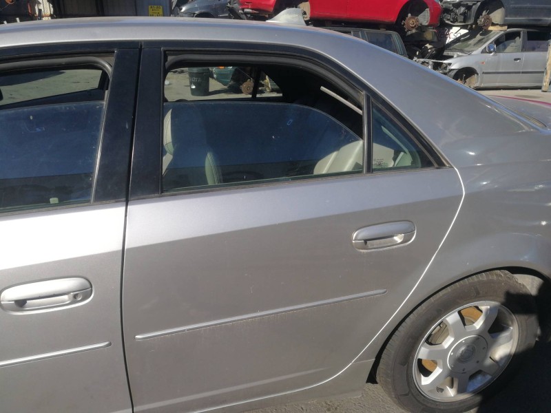 Recambio de puerta trasera izquierda para cadillac cts 3.2 elegance referencia OEM IAM   