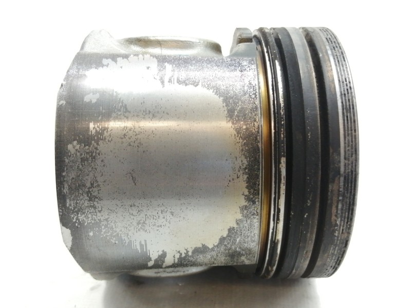 Recambio de piston para peugeot boxer caja cerr. acristalada (rs2850)(290/330)(´02) 330 c td referencia OEM IAM   