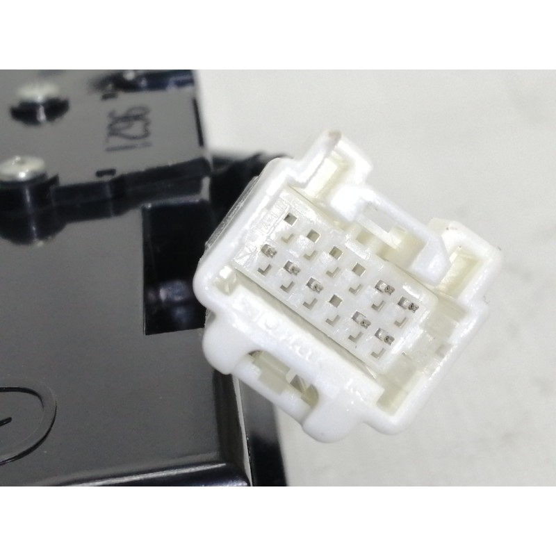 Recambio de pantalla multifuncion para seat ibiza (6l1) stella referencia OEM IAM BP4R611J0A  