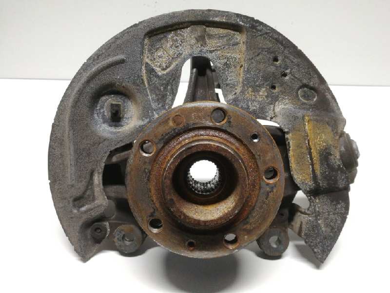 Recambio de mangueta delantera izquierda para peugeot 3008 gt line referencia OEM IAM 9825606680  