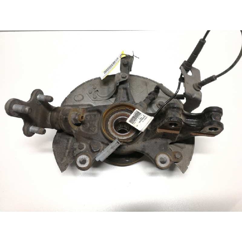 Recambio de mangueta delantera izquierda para peugeot 3008 gt line referencia OEM IAM 9825606680  