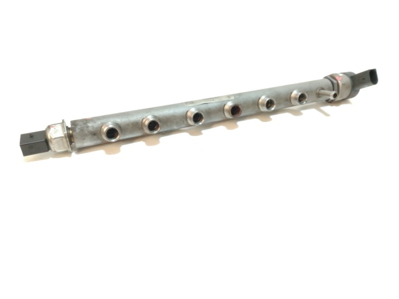 Recambio de rampa inyectora para volkswagen crafter combi (2e) combi, techo elevado 35 referencia OEM IAM 076130093C  