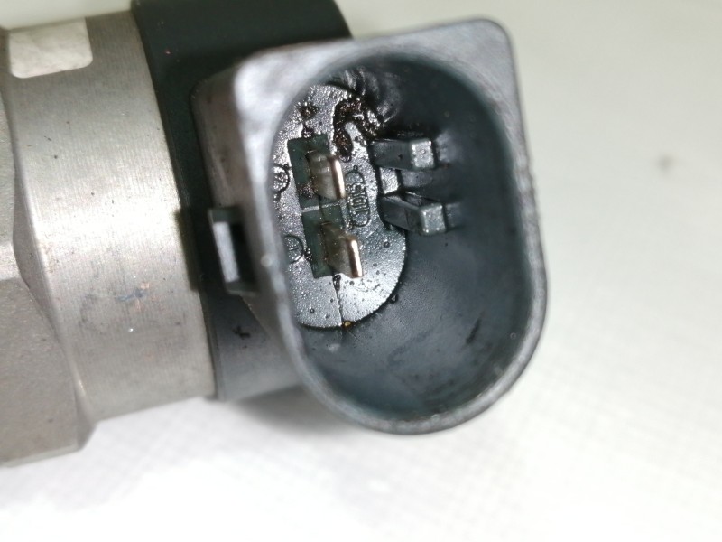 Recambio de rampa inyectora para volkswagen crafter combi (2e) combi, techo elevado 35 referencia OEM IAM 076130093C  