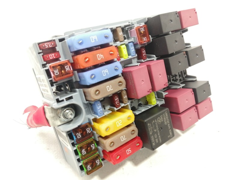 Recambio de caja reles / fusibles para fiat 500 x (334) urban referencia OEM IAM 51882145  