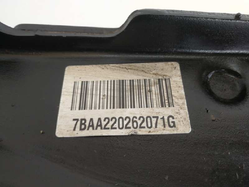 Recambio de brazo suspension inferior delantero izquierdo para peugeot 3008 gt line referencia OEM IAM 7BAA220262071G  