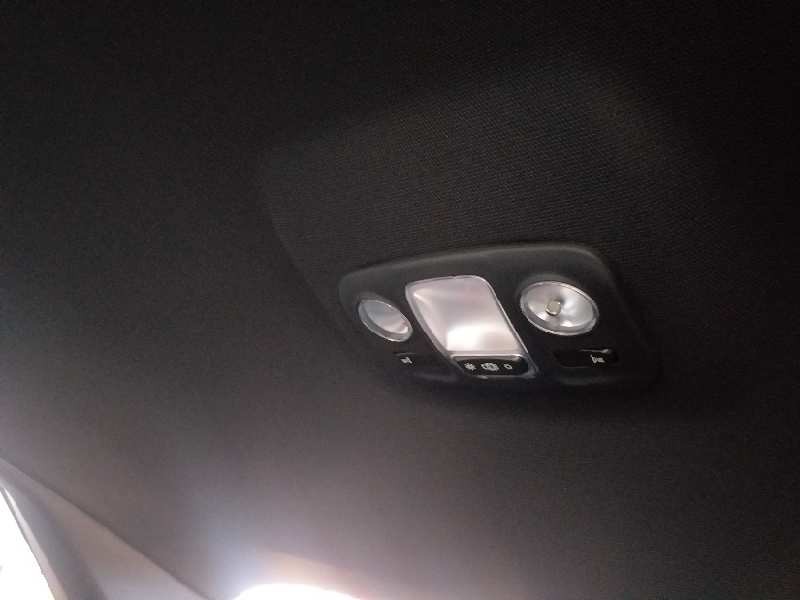 Recambio de luz interior para peugeot 3008 gt line referencia OEM IAM 9812595380  