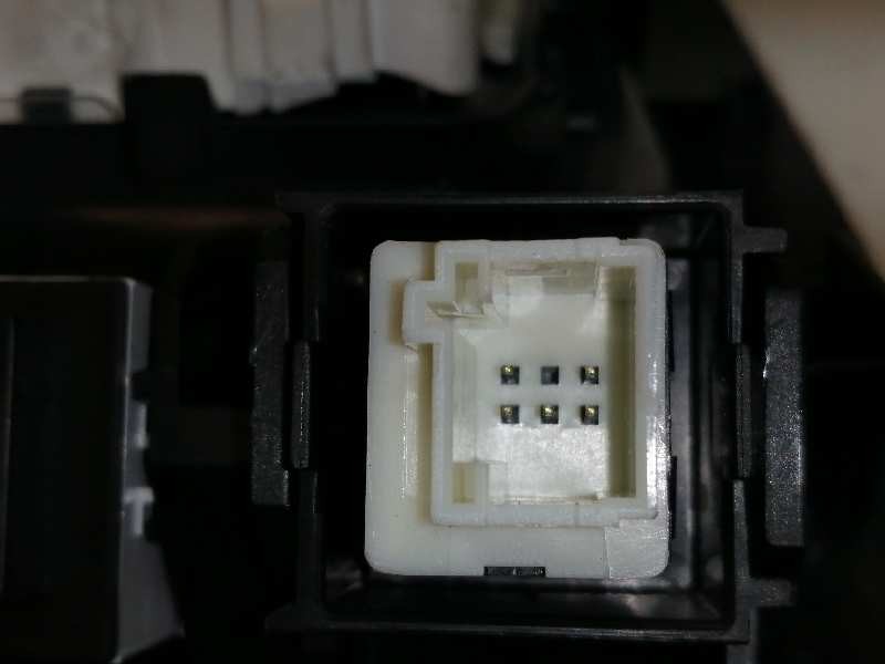 Recambio de luz interior para peugeot 3008 gt line referencia OEM IAM 9812595380  