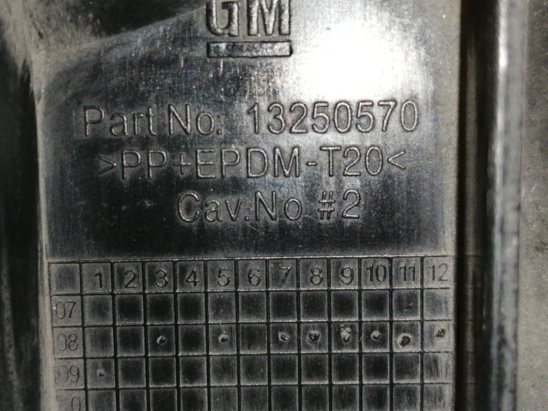 Recambio de soporte faro izquierdo para opel insignia berlina cosmo referencia OEM IAM 13250570 13250570 