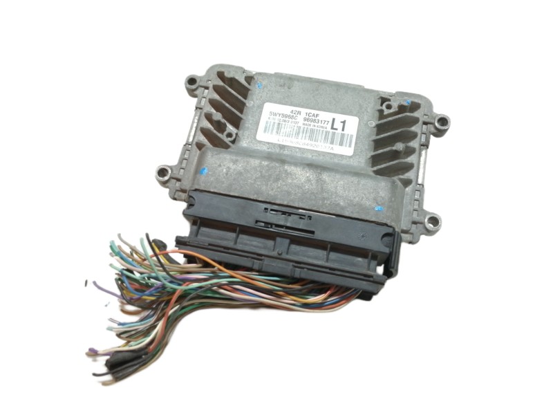 Recambio de centralita motor uce para chevrolet aveo ls referencia OEM IAM 42R1CAF 5WY5968C 96983177L1