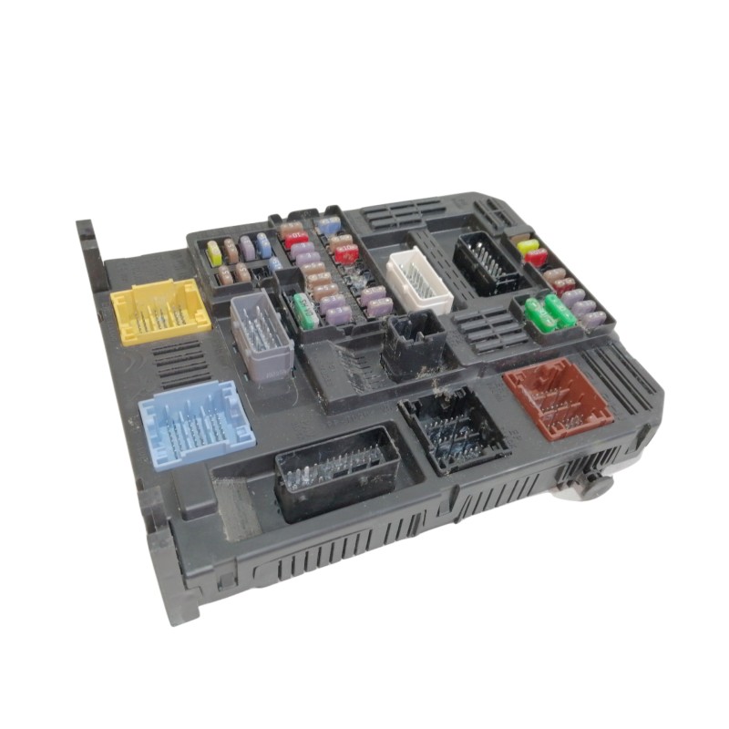 Recambio de caja reles / fusibles para peugeot 3008 gt line referencia OEM IAM 9819855080 981985508001 / 28550090 0691841612