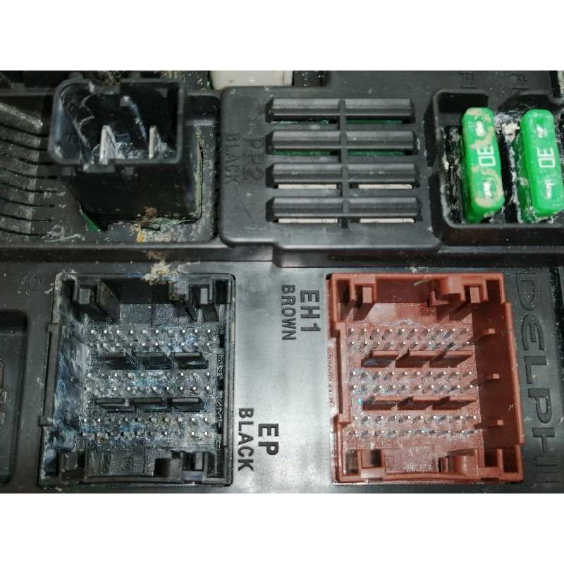 Recambio de caja reles / fusibles para peugeot 3008 gt line referencia OEM IAM 9819855080 981985508001 / 28550090 0691841612