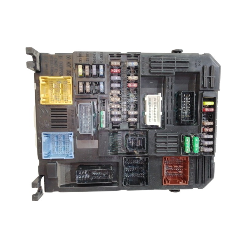 Recambio de caja reles / fusibles para peugeot 3008 gt line referencia OEM IAM 9819855080 981985508001 / 28550090 0691841612