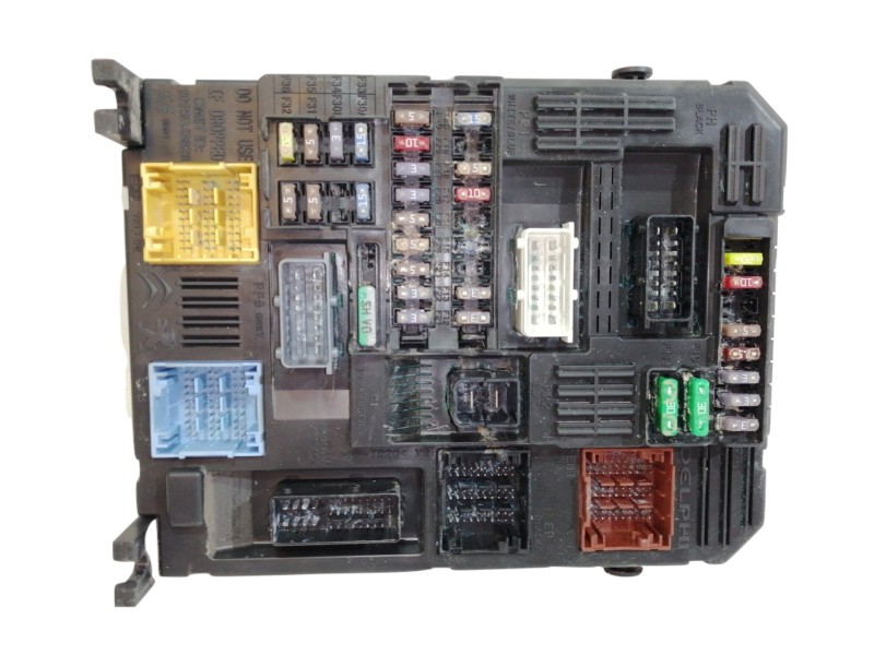 Recambio de caja reles / fusibles para peugeot 3008 gt line referencia OEM IAM 9819855080 981985508001 / 28550090 0691841612
