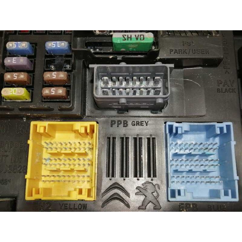 Recambio de caja reles / fusibles para peugeot 3008 gt line referencia OEM IAM 9819855080 981985508001 / 28550090 0691841612
