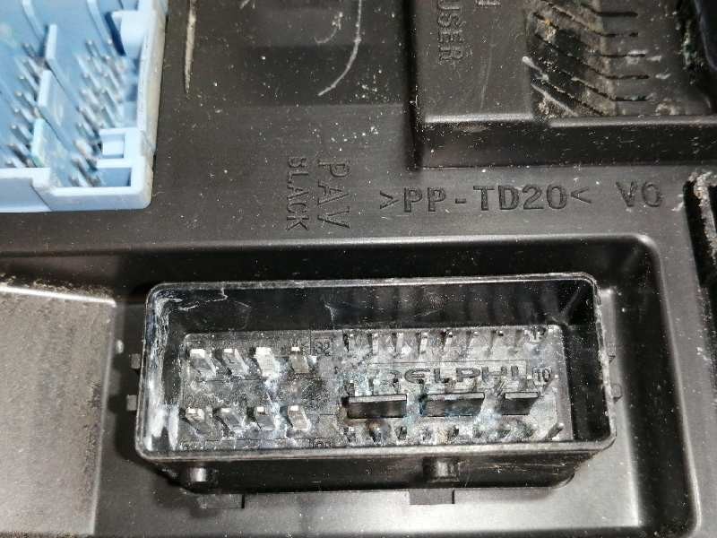 Recambio de caja reles / fusibles para peugeot 3008 gt line referencia OEM IAM 9819855080 981985508001 / 28550090 0691841612