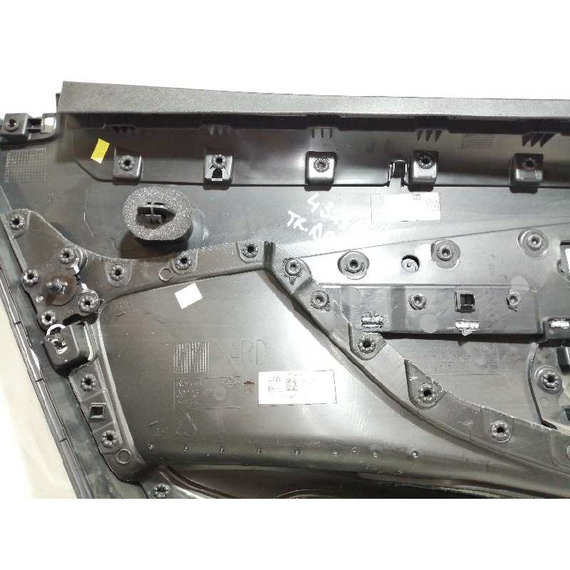 Recambio de guarnecido puerta trasera derecha para peugeot 3008 gt line referencia OEM IAM 00225787  