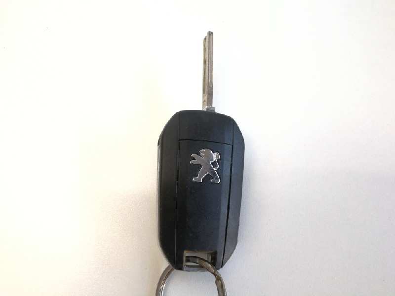 Recambio de conmutador de arranque para peugeot 3008 gt line referencia OEM IAM 9663123380  