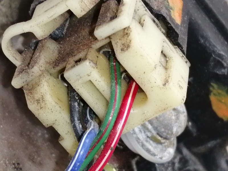 Recambio de cerradura puerta delantera izquierda para mitsubishi santamo (hyundai) santamo confort referencia OEM IAM 81310M2000