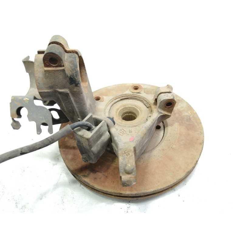 Recambio de mangueta delantera izquierda para peugeot 306 break 1.8 cat referencia OEM IAM   