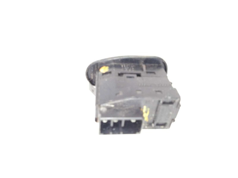 Recambio de mando elevalunas delantero derecho para mitsubishi santamo (hyundai) santamo confort referencia OEM IAM 93570M2500  