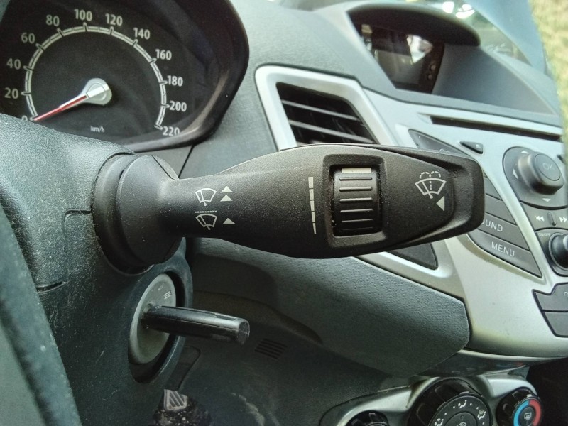 Recambio de mando limpia para ford fiesta (cb1) ghia referencia OEM IAM 8A6T17A553AC  