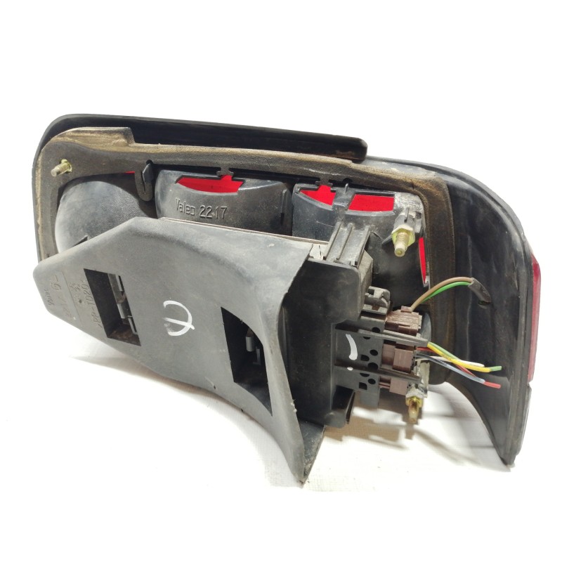 Recambio de piloto trasero izquierdo para peugeot 405 berlina 1.9 diesel referencia OEM IAM   