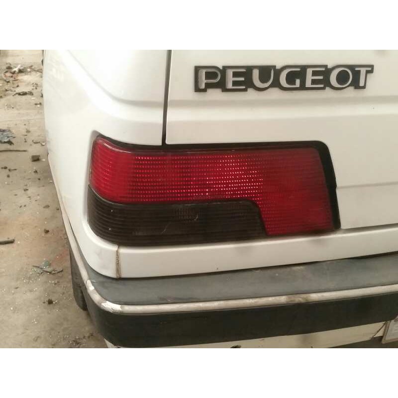 Recambio de piloto trasero izquierdo para peugeot 405 berlina 1.9 diesel referencia OEM IAM   