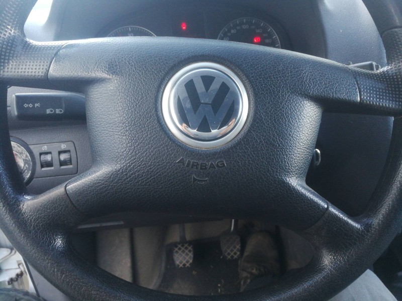 Recambio de airbag delantero izquierdo para volkswagen caddy ka/kb (2k) 1.9 tdi referencia OEM IAM 2K0880201B4EC  