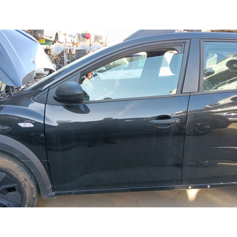 Recambio de puerta delantera izquierda para dacia sandero iii 1.0 tce 90 referencia OEM IAM 801018891R  