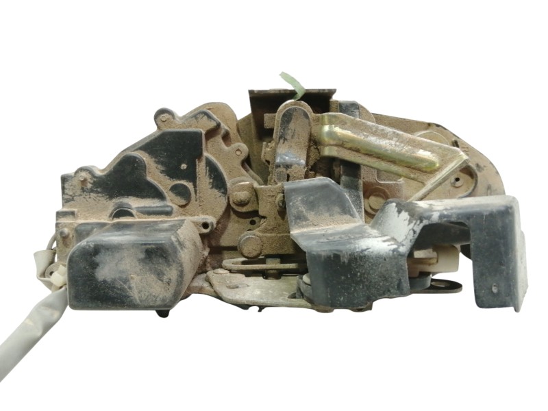 Recambio de cerradura puerta trasera derecha para kia shuma ii 1.6 cat referencia OEM IAM   