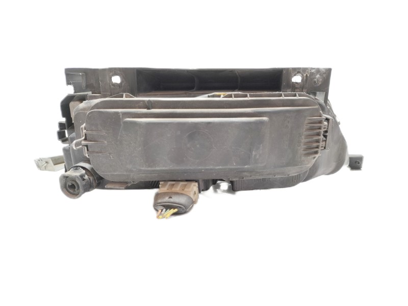 Recambio de faro izquierdo para citroën xantia berlina 2.0 hdi 90/110 attraction referencia OEM IAM   