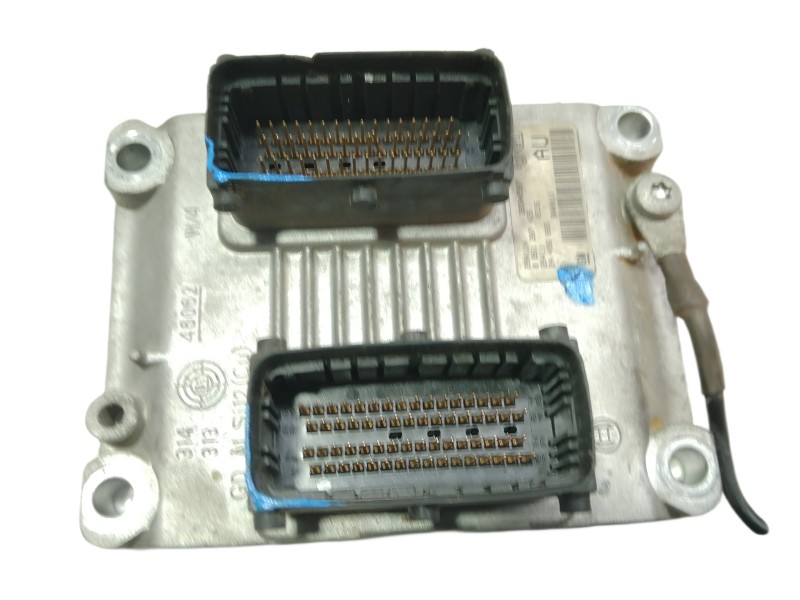 Recambio de centralita motor uce para opel agila básico referencia OEM IAM 0261207426 24456865 / 284110535 284124 / 26SA8587