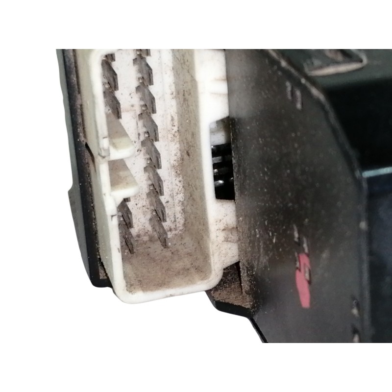 Recambio de mando elevalunas delantero derecho para hyundai accent (lc) crdi gl referencia OEM IAM 620W10270 IZQUIERDO 