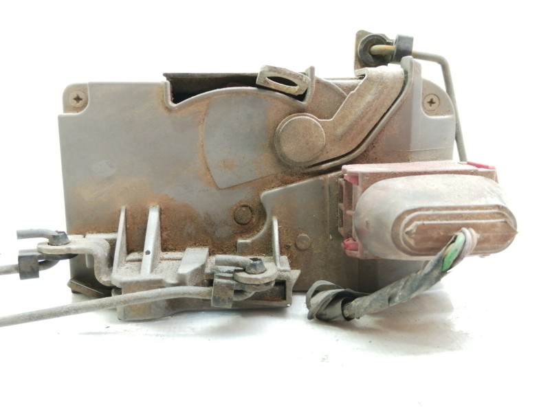 Recambio de cerradura puerta delantera derecha para peugeot 206 berlina xs referencia OEM IAM   