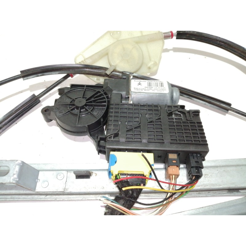 Recambio de elevalunas delantero derecho para citroën c4 picasso cool referencia OEM IAM 9682495580  
