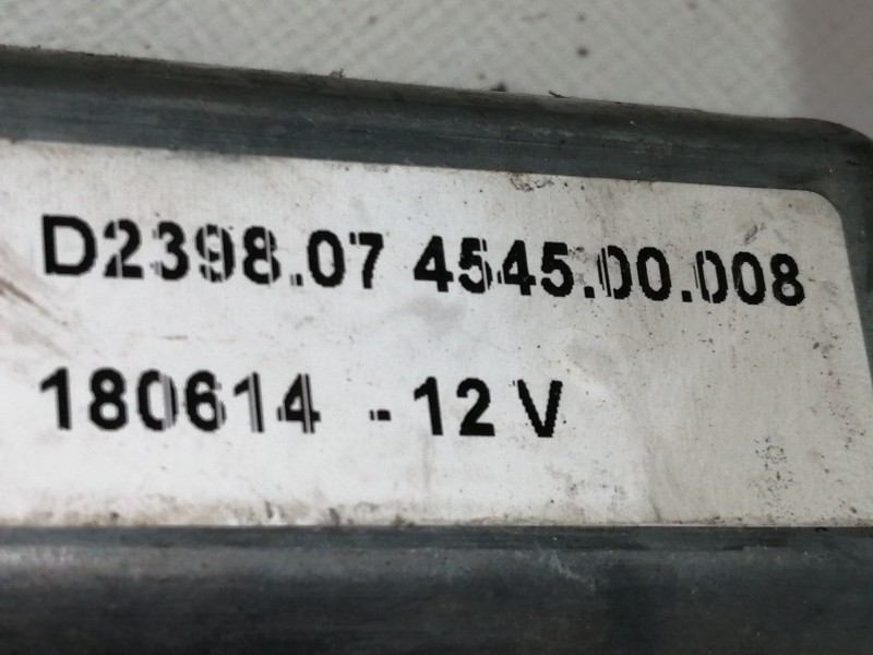 Recambio de elevalunas delantero derecho para jeep gr.cherokee (wj/wg) 2.7 crd laredo referencia OEM IAM D239807  