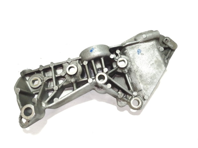 Recambio de soporte alternador para renault megane ii berlina 3p confort authentique referencia OEM IAM 8200365097  