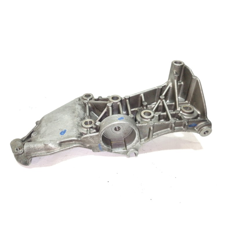 Recambio de soporte alternador para renault megane ii berlina 3p confort authentique referencia OEM IAM 8200365097  